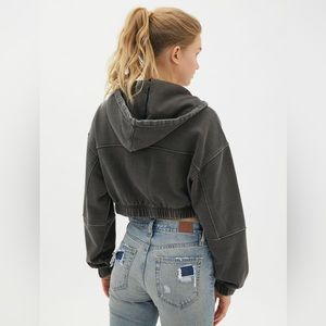 UO Yogi Fleece Cropped Zip-Up Hoodie Sweatshirt
